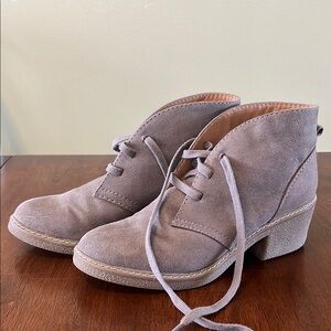 Women's Suede Ankle Boots - Gray